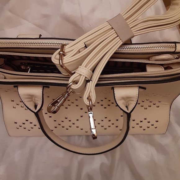 Purse - Picture 3 of 8